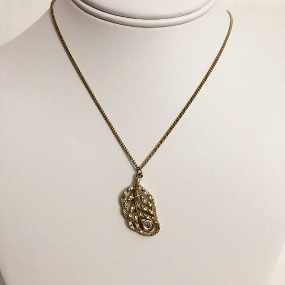 Leaf Pendant Rhinestone Necklace Gold Tone - Picture 2 of 6